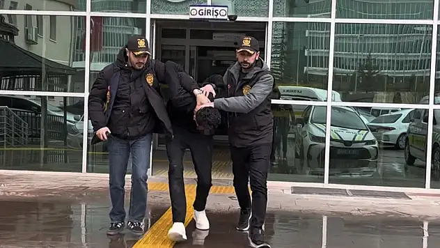Okullardan Hırsızlık Yapan Şahıs Yakalandı