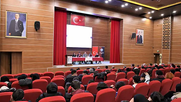 Okuyorum Yazıyorum Projesi İl Paneli Düzenlendi