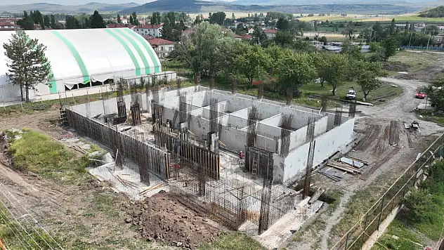 Olimpik yüzme havuzunda sona yaklaşılıyor