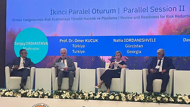 Ömer Küçük, KÜ'yü Temsil Etti