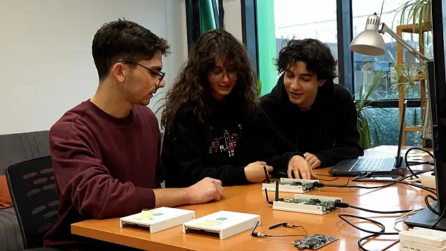 Ön Lisans Öğrencileri Eğitimlerinin Bir Dönemini İşletmelerde Tamamlayacak