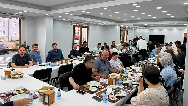 Orman İşletme Müdürlüğünde Tayin Olan Personel İçin Veda Yemeği