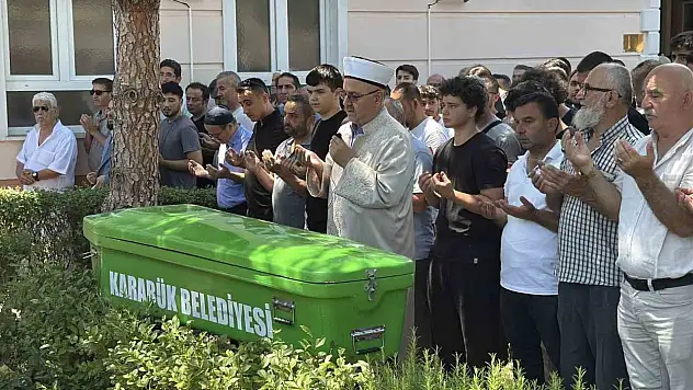 Ormanda ölü bulunan kayıp öğrenci son yolculuğuna uğurlandı