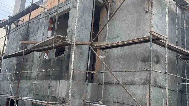 Ormanlı'da İnşaattan Düşen İşçi Hayatını Kaybetti