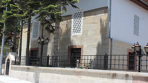 'Oruçlu ağzın zikri, marifetullah kapısının anahtarıdır'