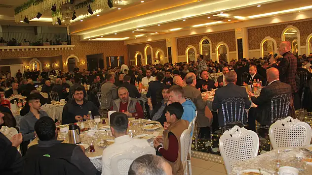 Oto Tamirciler Esnafı İftar Sofrasında Buluştu