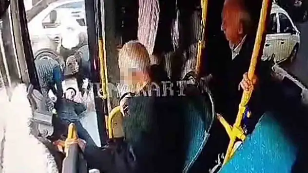 Otobüste Baygınlık Geçirdi