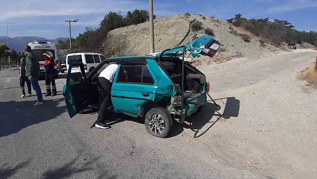 Otomobil ile Pikap Çarpıştı: 1 Yaralı