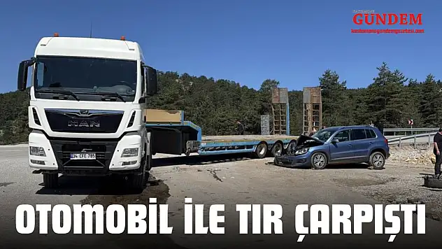 Otomobil İle Tırın Çarpıştığı Kazada 4 Kişi Yaralandı