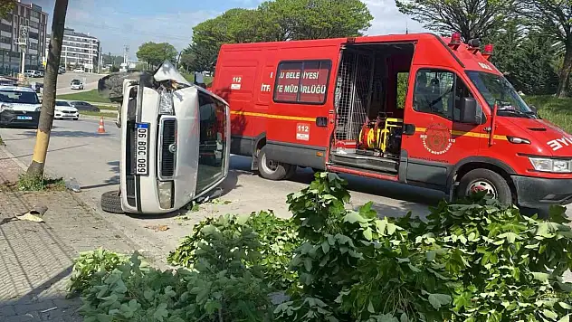 Otomobil Yan Yattı: 1 Yaralı
