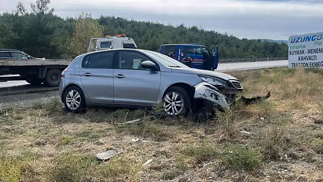 Otomobil şarampole devrildi: 1'i bebek, 5 yaralı