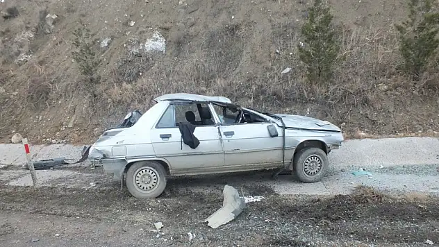 Otomobil Takla Attı: 2 Yaralı