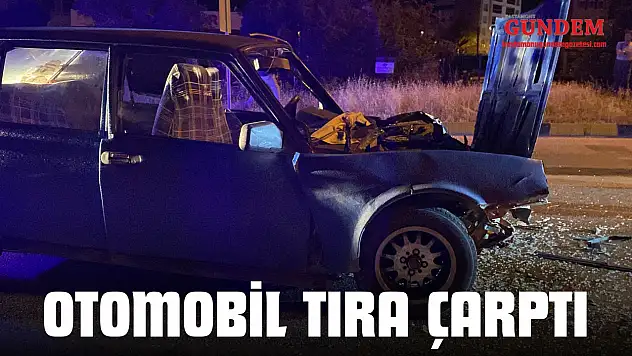 Otomobil Tıra Çarptı: 5 Yaralı
