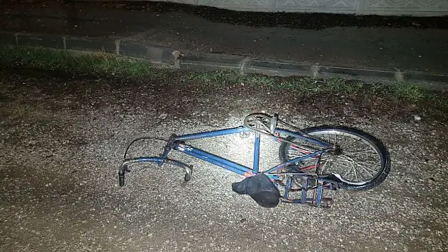 Otomobilin Çarptığı Bisikletli Hayatını Kaybetti, Sürücü Kaçtı