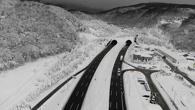 Otoyolun Bolu Geçişinde Kar Temizlemesi Yapılacak