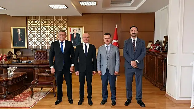 Öz Büro-i̇ş Sendikasi'ndan Rektör Topal'a Ziyaret