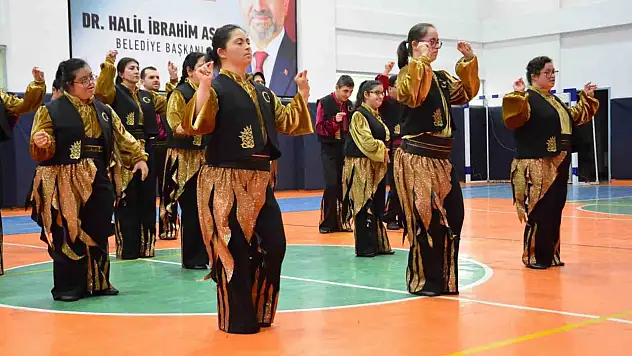 Özel bireyler, yöresel halk oyunlarıyla TEKNOFEST'e renk katacak