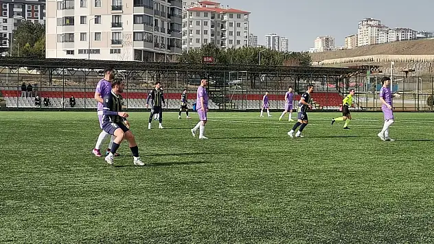 Özel İdare İle Kuzeykent Spor Puanları Paylaştı