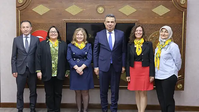 Panelist Akademisyenlerden İl Millî Eğitim Müdürü Gümüş'e Ziyaret