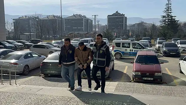 Arkadaşının 60 Bin Lirasını Çaldı