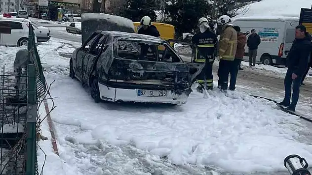 Otomobil Alev Alev Yandı