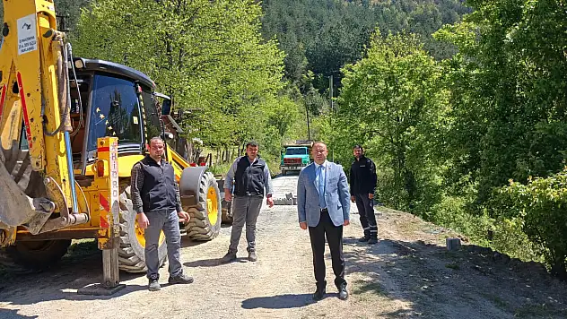 Parke Kaplama Çalışmalarına Başlandı