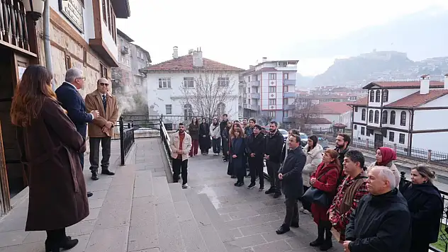 Patafizik: Bir Malzeme Deneyi Sergisinin Açılışı Gerçekleştirildi
