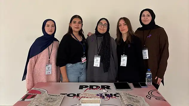 PDR Topluluğu Panel Düzenledi