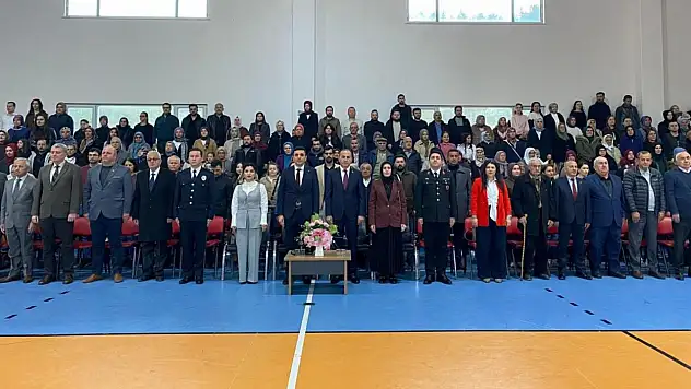 Pınarbaşı'nda 23 Nisan Kutlamaları Coşkuyla Gerçekleştirildi