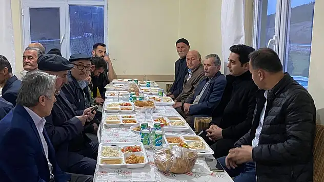 Pınarbaşı'nda İftar Programı