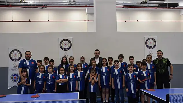 Polis Gücü'nden Sporcularına Malzeme Desteği