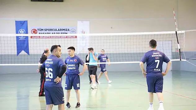 Kutlamalara Voleybol Maçı Renk Kattı