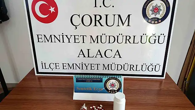 Polisin Durdurduğu Araçtan Sentetik Ecza Hapı Çıktı: 1 Gözaltı