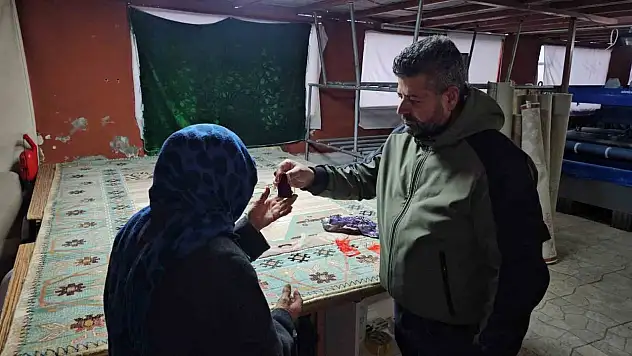 Poşetten İnsanlık Çıktı