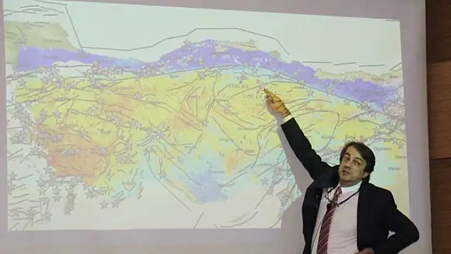 Prof. Dr. Kutoğlu, 'Deprem ve Deprem Dirençli Kentleşme' Konulu Konferansa Katıldı