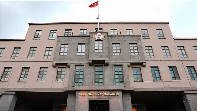 Rahatsızlanan Asker Tedavi Gördüğü Hastanede Şehit Oldu