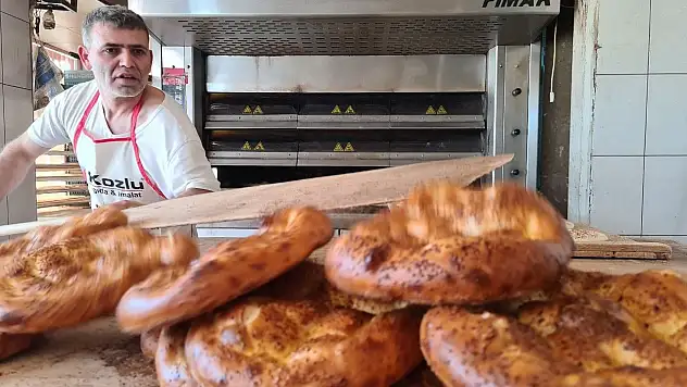 Ramazan Ayının İlk Pideleri Tezgahta Yerini Aldı