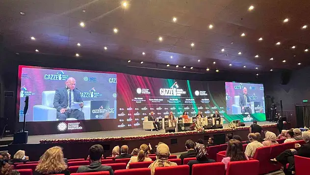 Rektör Akkaya, Gazze Paneline Katıldı