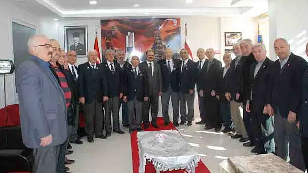 REKTÖR AYDIN'DAN, GAZİLERE JEST
