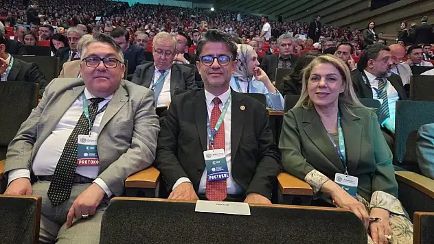 Rektör Özölçer, 2. İletişim Şûrası'na Katıldı