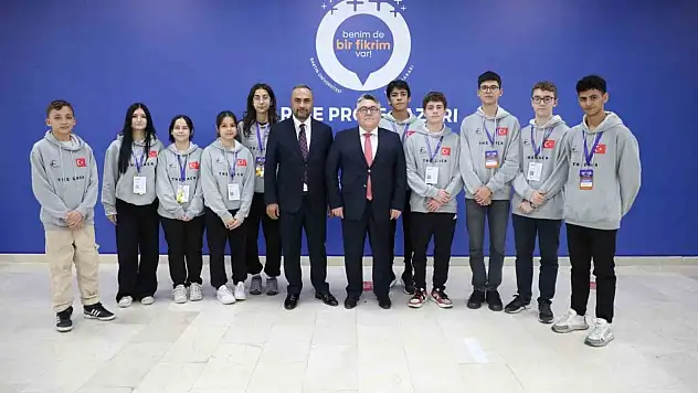 Rektör Özölçer, 8. Uluslararası Ar-Ge Proje Pazarı'nın Kapanış Törenine Katıldı