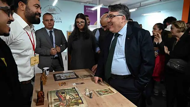 Rektör Özölçer, Mısırlı Öğrencilerle Buluştu