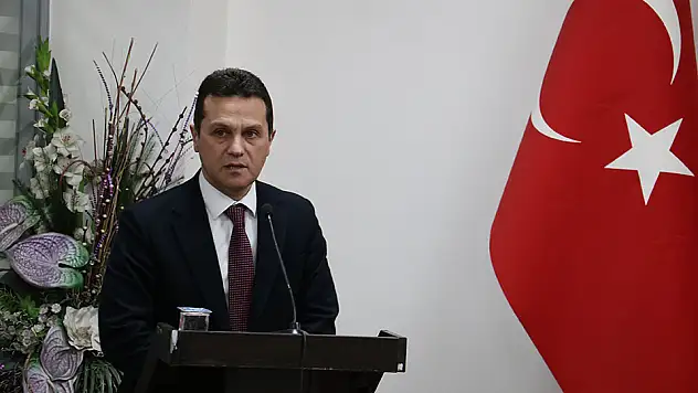 REKTÖR PROF. DR. AHMET HAMDİ TOPAL 'Eğitim Fakültesi depreme karşı yeterli değil'