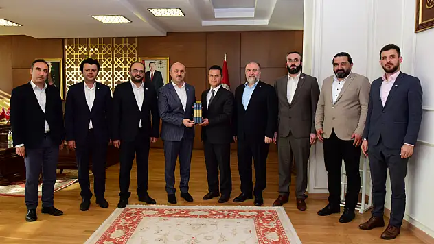 Rektör Topal'a ziyaretler sürüyor