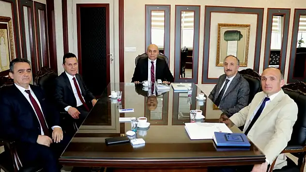 Rektör Topal'dan, Tapu'ya ziyaret