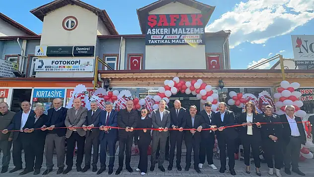 Şafak Askeri Malzemeler Yeni Şubesini Açtı