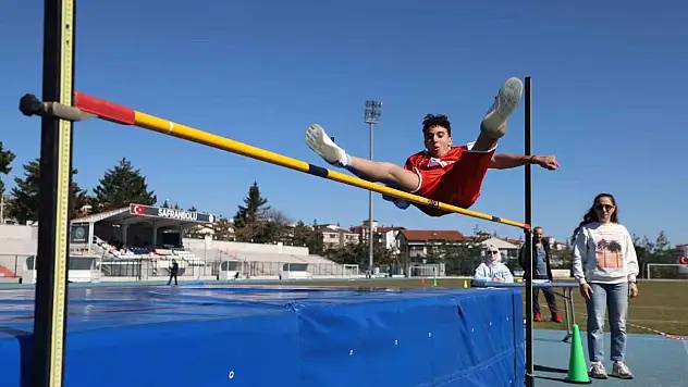 Safranbolu'da Okul Sporları Atletizm Yarışları Gerçekleşti