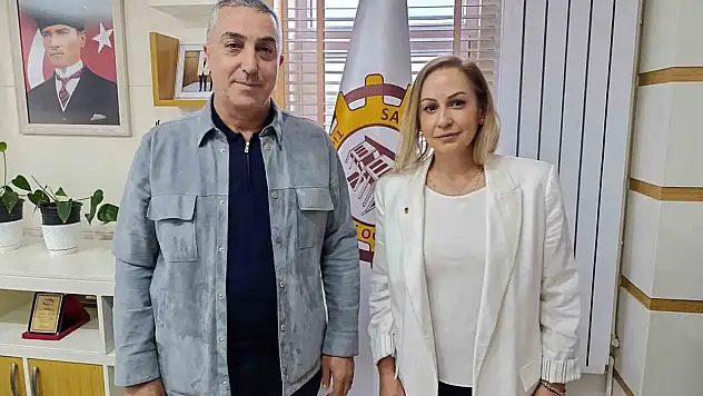 TSO'da Yeni Meclis Üyesine Rozet Takıldı