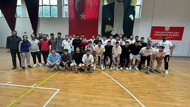 Salon Futbolu Bölgesel Lig Grup Müsabakaları Sona Erdi