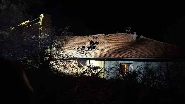 Samanlık ve Saman Balyaları Alevlere Teslim Oldu